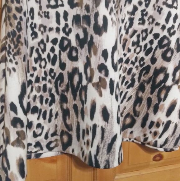 Sandra Darren Leopard Print Dress l Animal Print - Picture 6 of 8